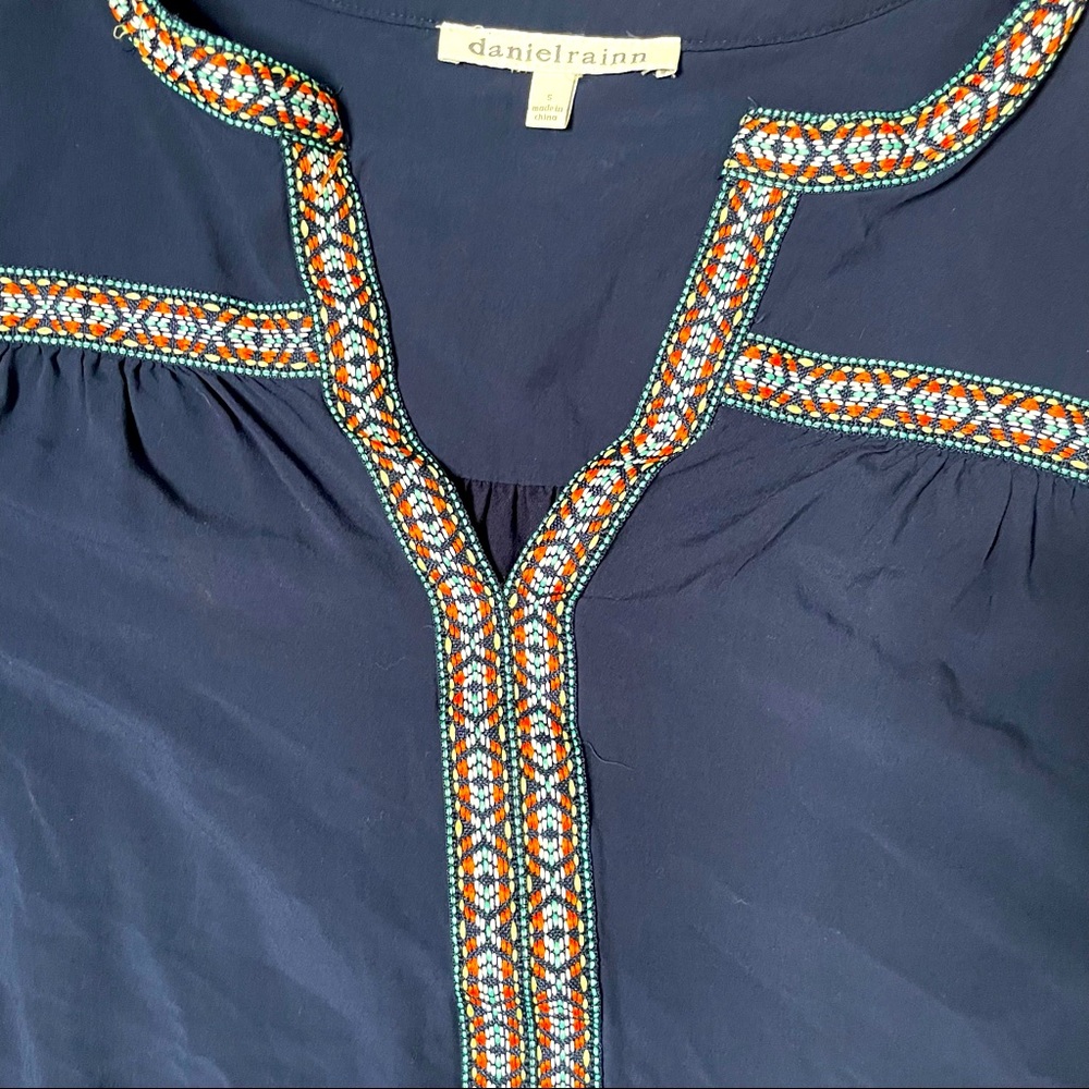 Daniel Rainn Split Neck Roll Tab Blouse - image 7